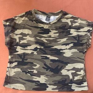 Camouflage crop shirt women S